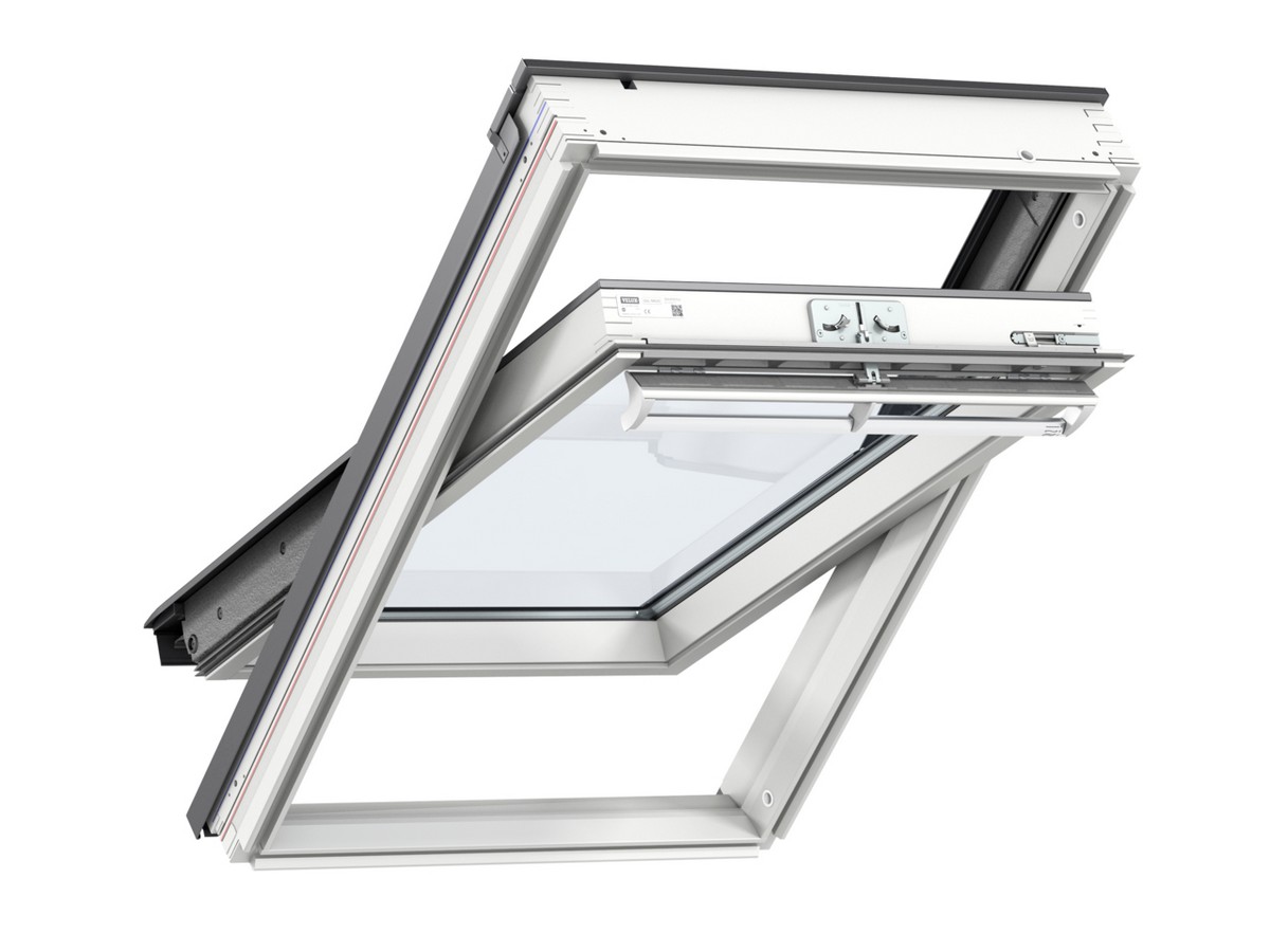 Velux White Roof Window Centre Pivot 780 X 1178 Painted